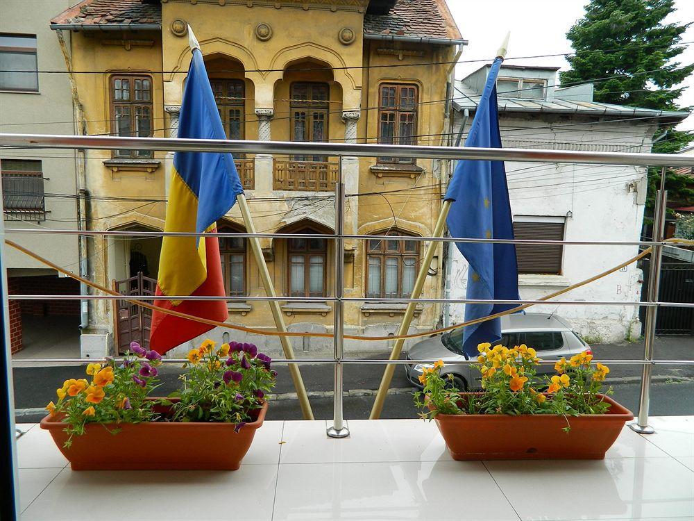 Hotel Tranzzit Bucharest Exterior photo